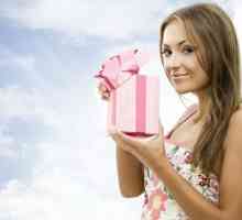 Ce să dai o fată pentru ziua ei de naștere? Idei de cadouri pentru o prietena si o prietena