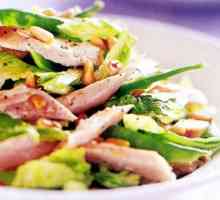 Cum să pregătiți o salată cu nuci de pin și carne de pui în moduri diferite