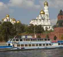 Croazieră a zilei cu barca de la Moscova. Excursie cu barca pe navă