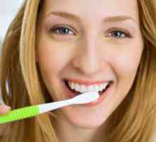 Îmi pot spăla dinții cu sifon? Soda de copt pentru dinți: beneficii și rău