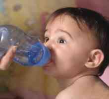Este posibil să dai apă unui nou-născut? Răspunsul la întrebarea mamei