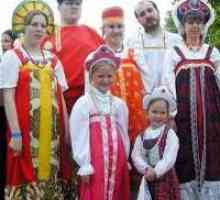 Costume populare din Rusia. Costume ale poporului rus