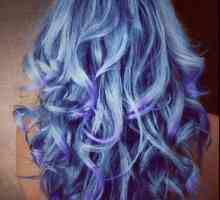 Părul albastru este un mod de a accentua individualitatea