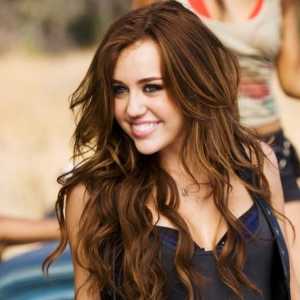 Biografie Miley Cyrus. Doar să fiți o stea
