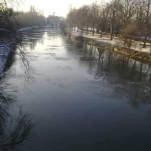 Care este înghețul de pe râu și cum trece acesta?