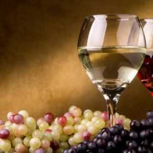 Cum să verificați vinul acasă