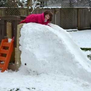 Cum sa faci un slide de zapada pentru copii