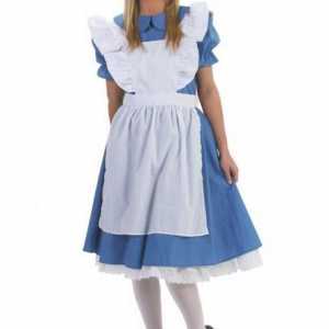Как выглядит костюм Алисы в Стране чудес?