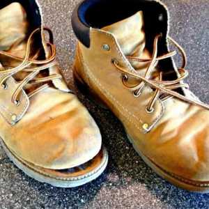 Care lipici este mai bine pentru pantofi? Repararea încălțămintei