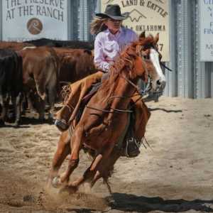 Modă moștenire a Vestului Sălbatic. Cowboy feminin în tendință