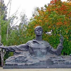 Monumentul lui Yesenin din Ryazan: descriere