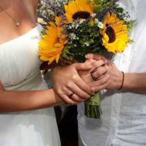Felicitări cu o nuntă din lemn. Ce să dați timp de 5 ani de căsătorie?