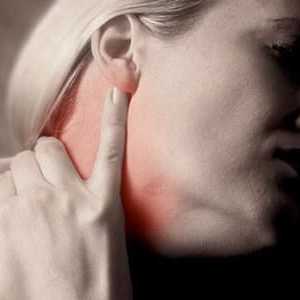 Cauze, simptome și tratamentul miozitei la nivelul gâtului