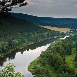 Râul Ufa: rafting, pescuit, călătorii