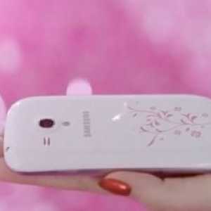"Samsung La Fleur" este un telefon excelent pentru doamnele elegante.