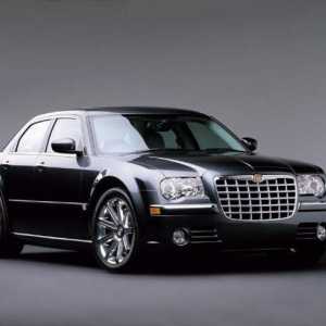 Sedan, jaf și limuzină: Chrysler 300C și toată distracția despre o mașină americană unică