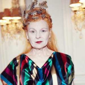Costumele șocante de la Vivienne Westwood