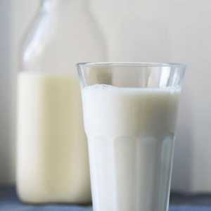 Cât de mult brânză de vaci se obține de la 1 litru de lapte? Curd acasă