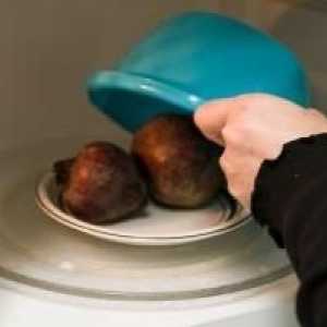 Sfeclă roșie în cuptorul cu microunde: sfaturi și trucuri