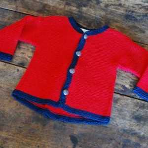 Tricotate pulover pentru fete cu ace de tricotat - și copilul dvs. este cel mai elegant!