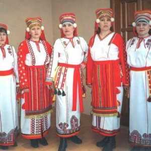 Costume tradiționale ale popoarelor din regiunea Volga. Îmbrăcăminte pentru bărbați și femei ale…