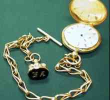 Ceasul de pe lanț este un simbol al nobilimii și al frumuseții.