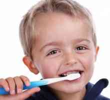 Periuța de dinți pentru copii `Oral Bi`: comentarii și fotografii