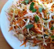 Cum se prepară o salată de vitamine utile de la varză și morcovi cu oțet