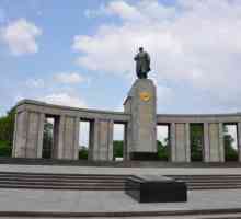 Memorialul soldaților sovietici căzuți în Tiergarten (foto)