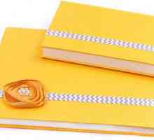 Acoperiți pentru un notebook cu mâinile proprii, din hârtie, țesătură sau piele