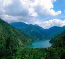 Lacul Rica - frumusețea montană înaltă