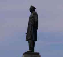 Monumentul lui Nakhimov - o carte de vizită a lui Sevastopol, un tribut adus istoriei sale bogate