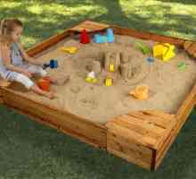 Sandbox cu mâinile cu un capac. Nisip simplu pentru copii