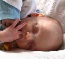 De ce un copil suge un deget? Principalele motive