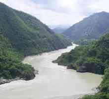 Râul Ganges este un râu sacru și întruparea puterii supreme în India
