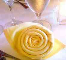 Trandafiri din șervețele: decorăm o masă de sărbători și un interior în stil romantic