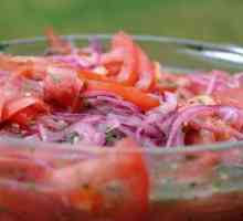Salata de roșii cu ceapă: alegerea ingredientelor și caracteristicile de gătit