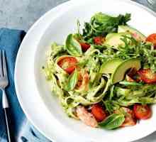 Salata cu avocado și somon: o rețetă cu o fotografie