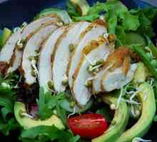Salate cu carne afumată: rețete
