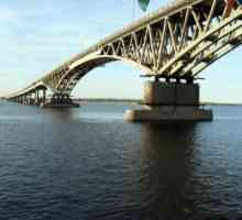 Podul Saratov este un simbol al orașului de 50 de ani