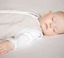 Cât de mult ar trebui un copil să doarmă în 6 luni? Norme de dezvoltare