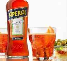 Băutura alcoolică slabă `Aperol` este o prospețime într-un pahar