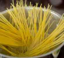Sfaturi pentru gospodine: cum să gătești spaghete, astfel încât să nu rămână împreună