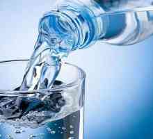 Alcoolul în apă sau invers: cum se diluează alcoolul cu apă acasă