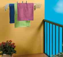 Uscător de haine pe peretele balconului: avantaje, caracteristici alese și aplicații