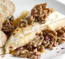 Brânză cu miere: rețete pentru gustări neobișnuite