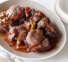 Carne de porc tocată cu roșii și ceapă: cele mai bune rețete de gătit