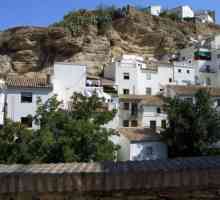 Уникальный город Сетениль-де-лас-Бодегас: как выжить среди скал?