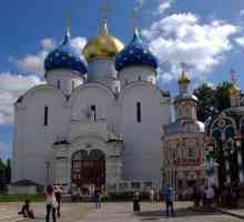 Catedrala Adormirea Trinității-Serghie Lavra: fotografie și descriere