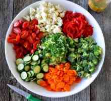 Salată delicioasă din legume crude. Rețete de gătit